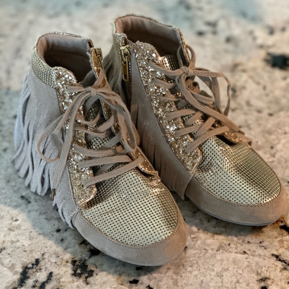 Joyfolie Wedge Booties Size 1